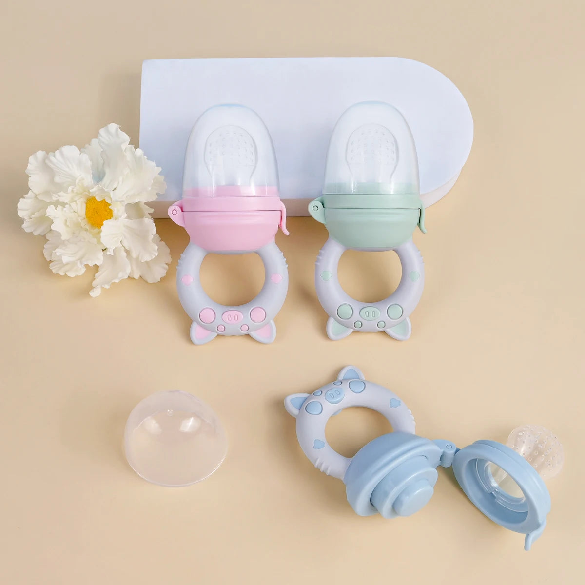 4-Piece Baby Fruit Feeder – Safe Weaning Tool